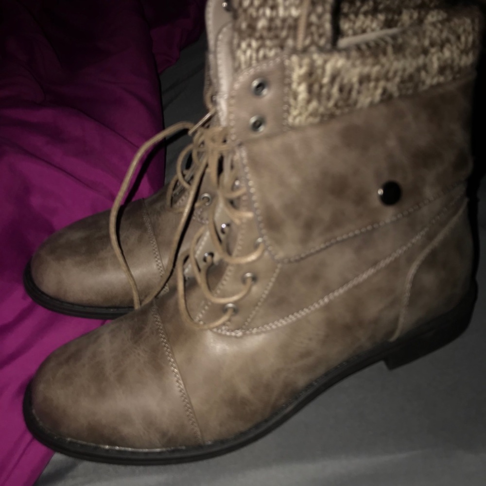 Women’s boots